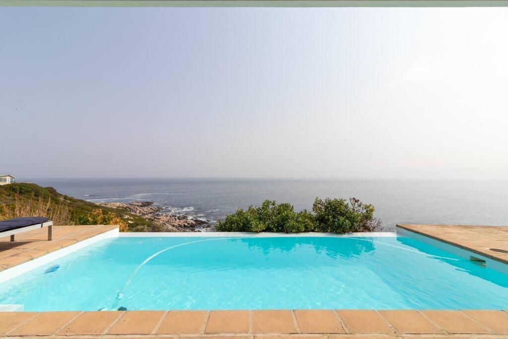La Petite Baleine Oceanfront Luxury Villa 드 켈더스 외부 사진