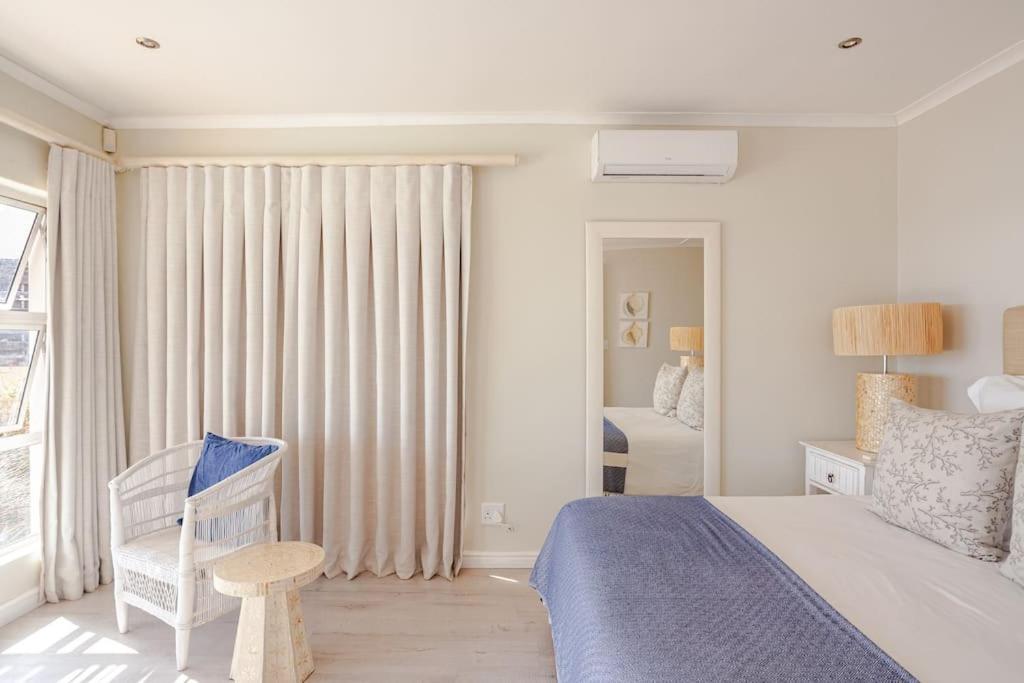 La Petite Baleine Oceanfront Luxury Villa 드 켈더스 외부 사진