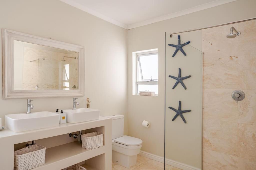 La Petite Baleine Oceanfront Luxury Villa 드 켈더스 외부 사진