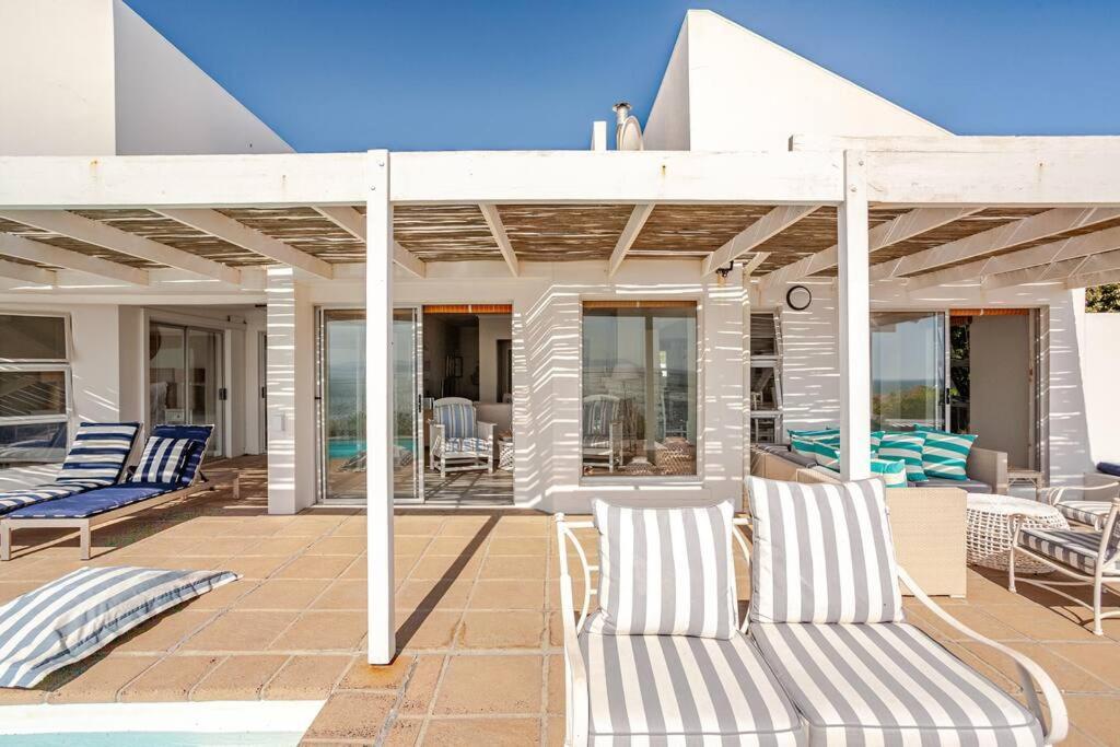La Petite Baleine Oceanfront Luxury Villa 드 켈더스 외부 사진