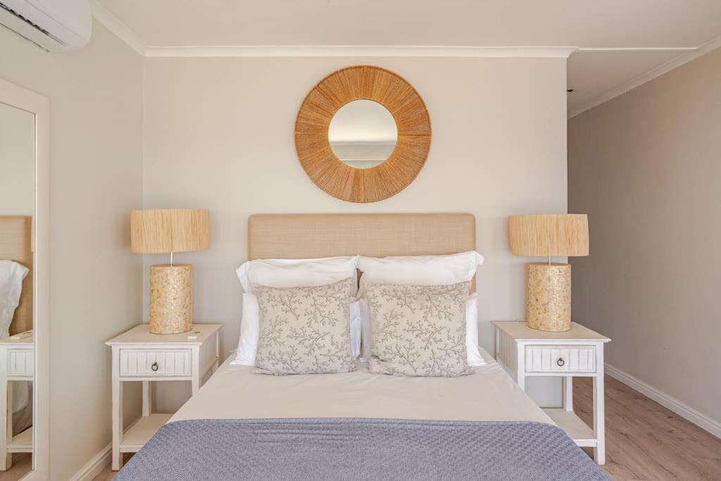 La Petite Baleine Oceanfront Luxury Villa 드 켈더스 외부 사진