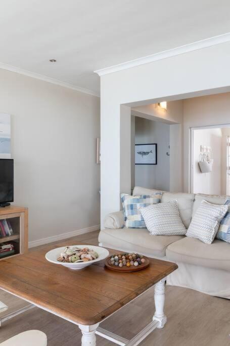 La Petite Baleine Oceanfront Luxury Villa 드 켈더스 외부 사진