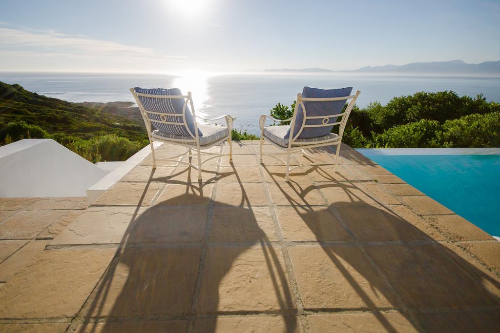La Petite Baleine Oceanfront Luxury Villa 드 켈더스 외부 사진