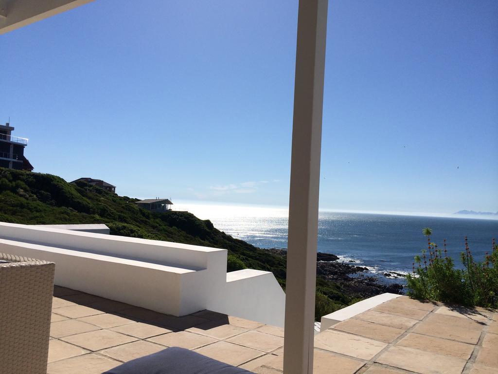 La Petite Baleine Oceanfront Luxury Villa 드 켈더스 외부 사진