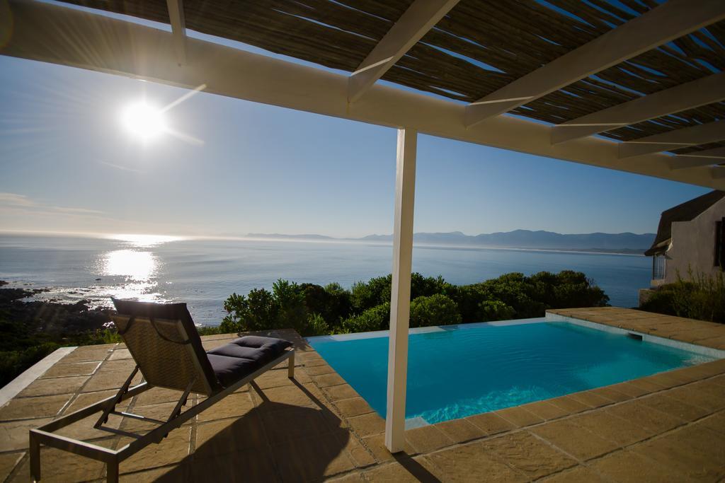 La Petite Baleine Oceanfront Luxury Villa 드 켈더스 외부 사진